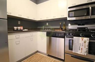 Main picture of 1330 N Lake Shr Dr