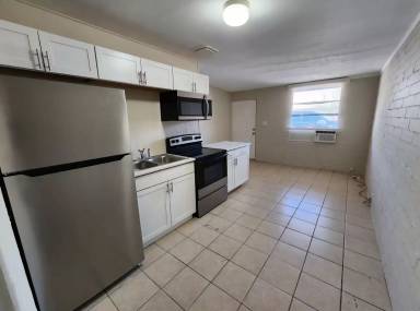 Main picture of 2921 N Geronimo Ave