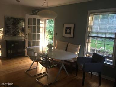 Main picture of 4110 Winnemac Ave
