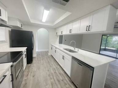 Main picture of 12834 Lake Tree Ln
