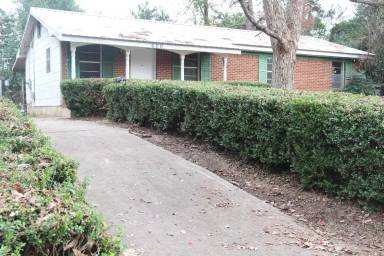 Main picture of 600 Woodhaven Ln