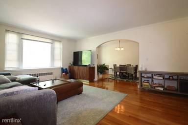 Main picture of 1525 Beacon St