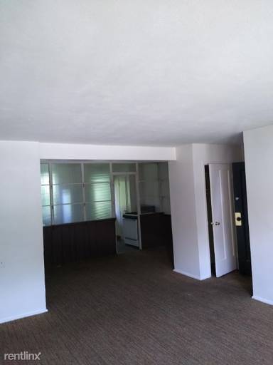 Main picture of 971 Debbe Ln