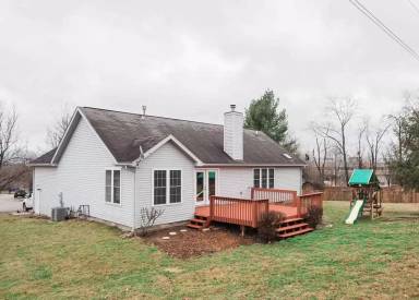 Main picture of 717 W Whitethorn Way