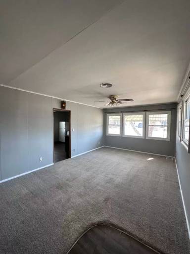 Main picture of 2450 3rd Ave