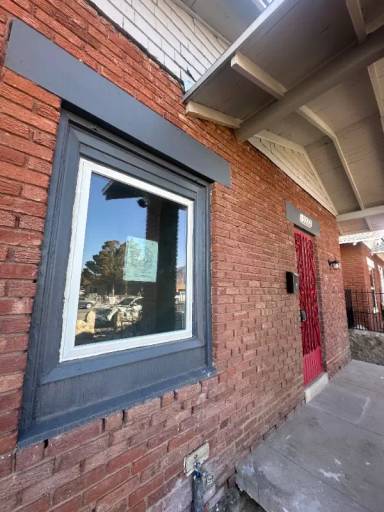 Main picture of 3222 E Missouri Ave
