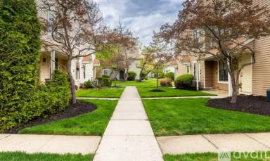 Main picture of 139 Bradford Ct