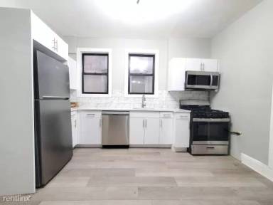 Main picture of 135 W 54th St