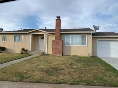 Main picture of 35562 Cleremont Dr