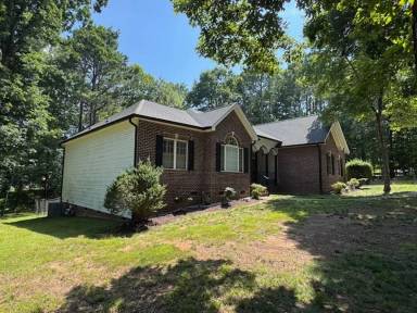 Main picture of 3710 Marigold Ln