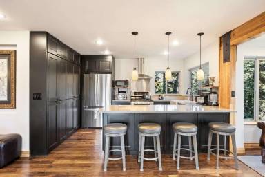 Main picture of 125 Parkview Ter