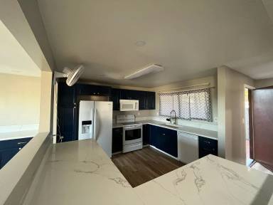 Main picture of 94-1069 Anania Cir
