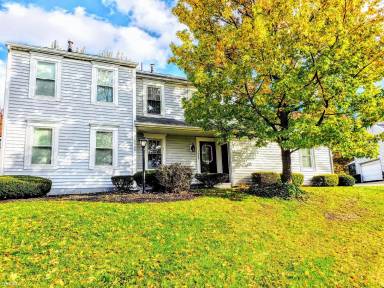 Main picture of 7928 Amberly Cir NW