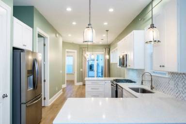 Main picture of 1008B 12th St