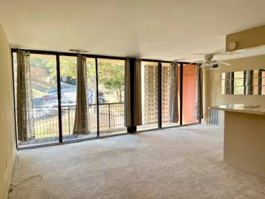 Main picture of West End Condominiums
