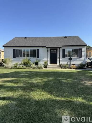 Main picture of 1522 W 152nd St