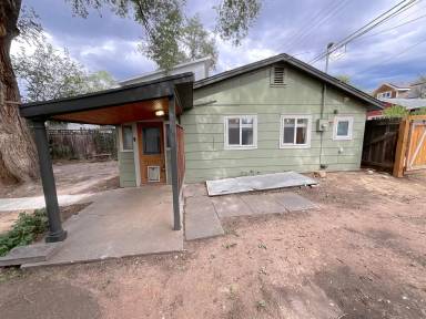 Main picture of 2032 W Kiowa St