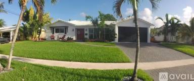 Main picture of 1100 SW 13th Pl