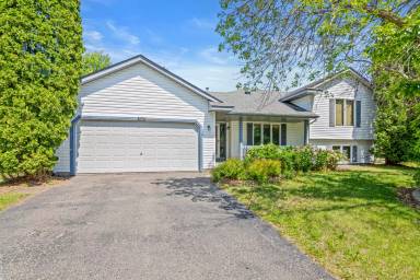 Main picture of 8551 Flamingo Dr