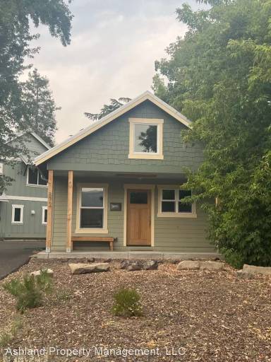 Main picture of 878 Siskiyou Blvd