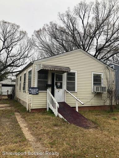 Main picture of 320 W 68th St