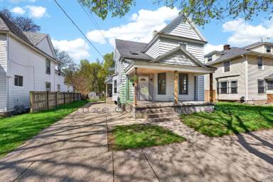 Main picture of 851 Worden St SE