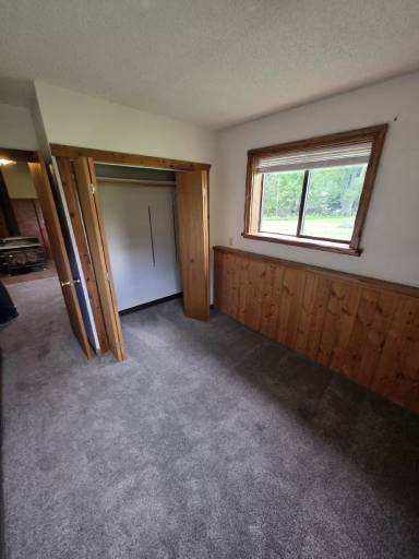 Main picture of 315 Westbank Rd