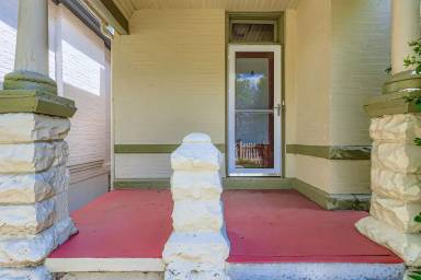 Main picture of 2638 N Clay St