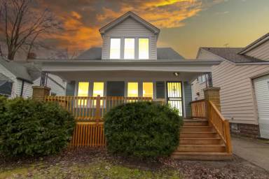 Main picture of 18142 Riopelle St