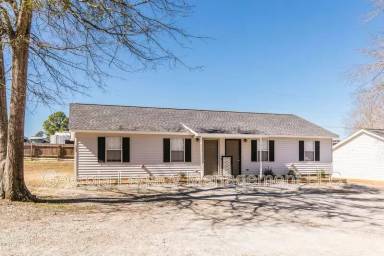 Main picture of 1702 Faulkner Dr