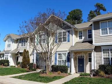 Main picture of 308 Hamlet Park Dr
