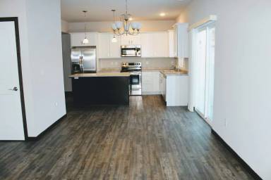 Main picture of 1034 S 7th Ave