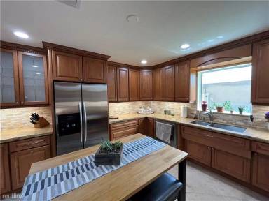 Main picture of 5304 SW 116th Ave