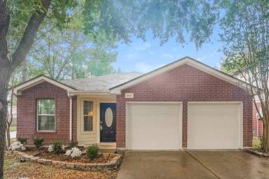 Main picture of 10403 Falling River Dr