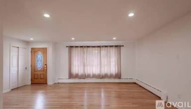 Main picture of 77 Irvington Ave