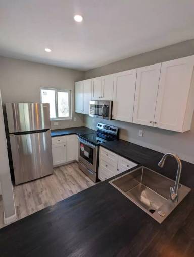 Main picture of 1545 N Santa Rita Ave