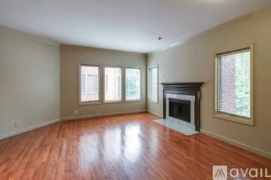 Main picture of 2110 Portland Ave