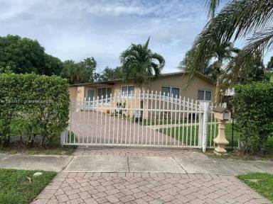 Main picture of 6591 Garfield St