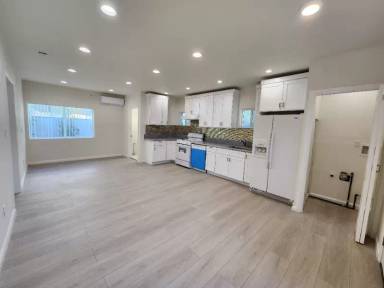 Main picture of 5133 Topanga Canyon Blvd