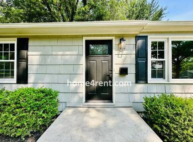 Main picture of 8834 Hemlock Dr