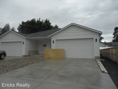 Main picture of 408 E 3rd St