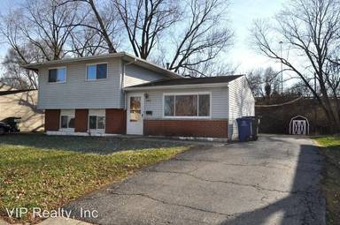 Main picture of 4911 Majestic Dr E