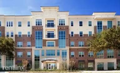 Main picture of District at Greenbriar
