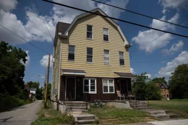 Main picture of 1017 N Lang Ave
