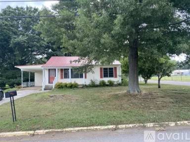 Main picture of 301 McNabb Rd SW
