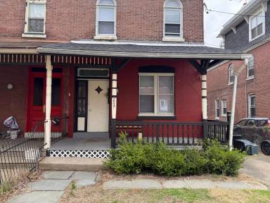Main picture of 224 Sumac St