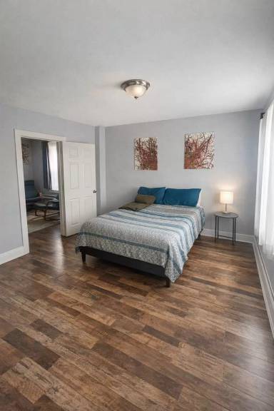 Main picture of 13 Sitgreaves St