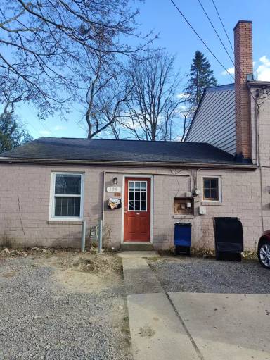Main picture of 125 Delaware Dr