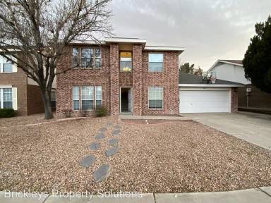 Main picture of 8012 Fallbrook Pl NW