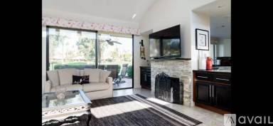 Main picture of 436 S Sierra Madre